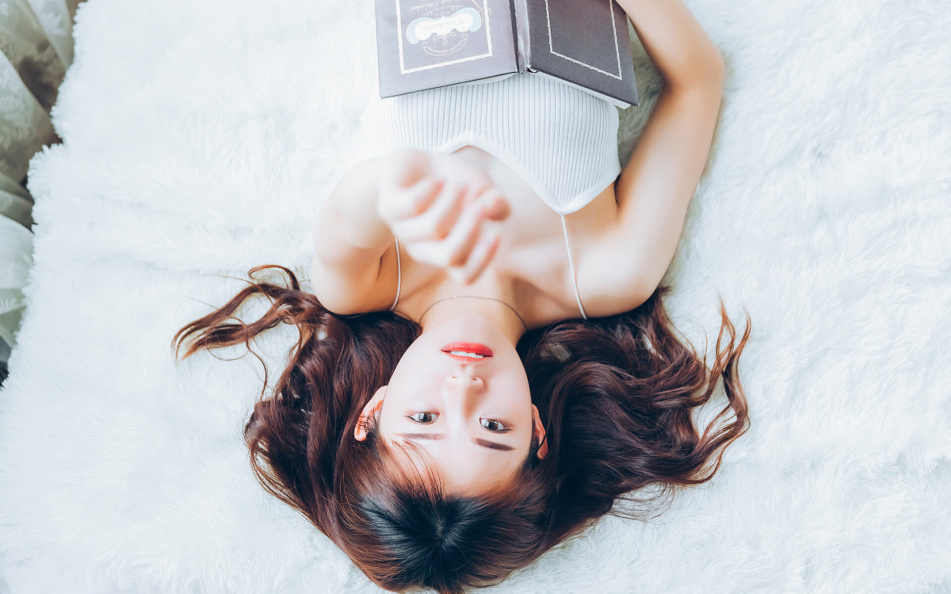 “战术精准：教练的终极布置解密”，教练战术板下载