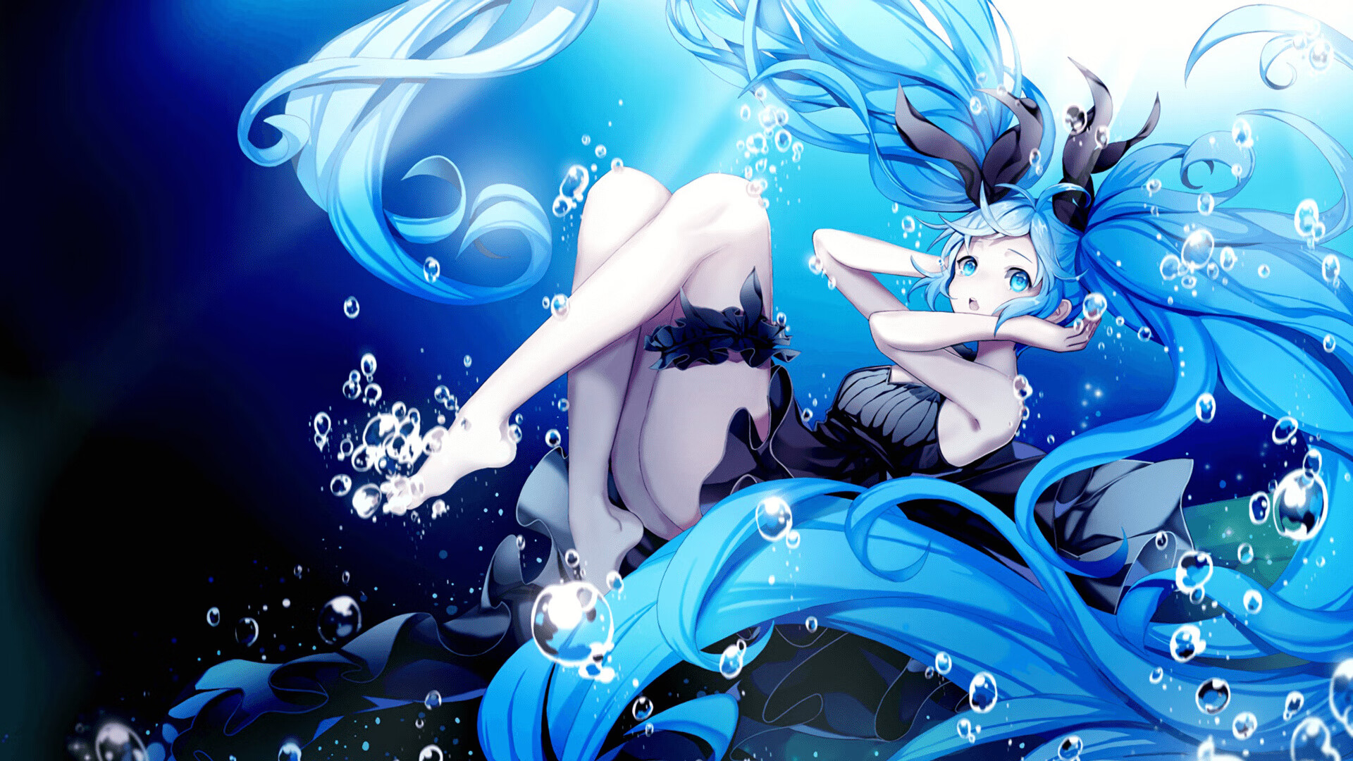 阿尔阿赫利与阿尔希拉尔进行友谊赛，促进交流，阿尔阿赫利埃及