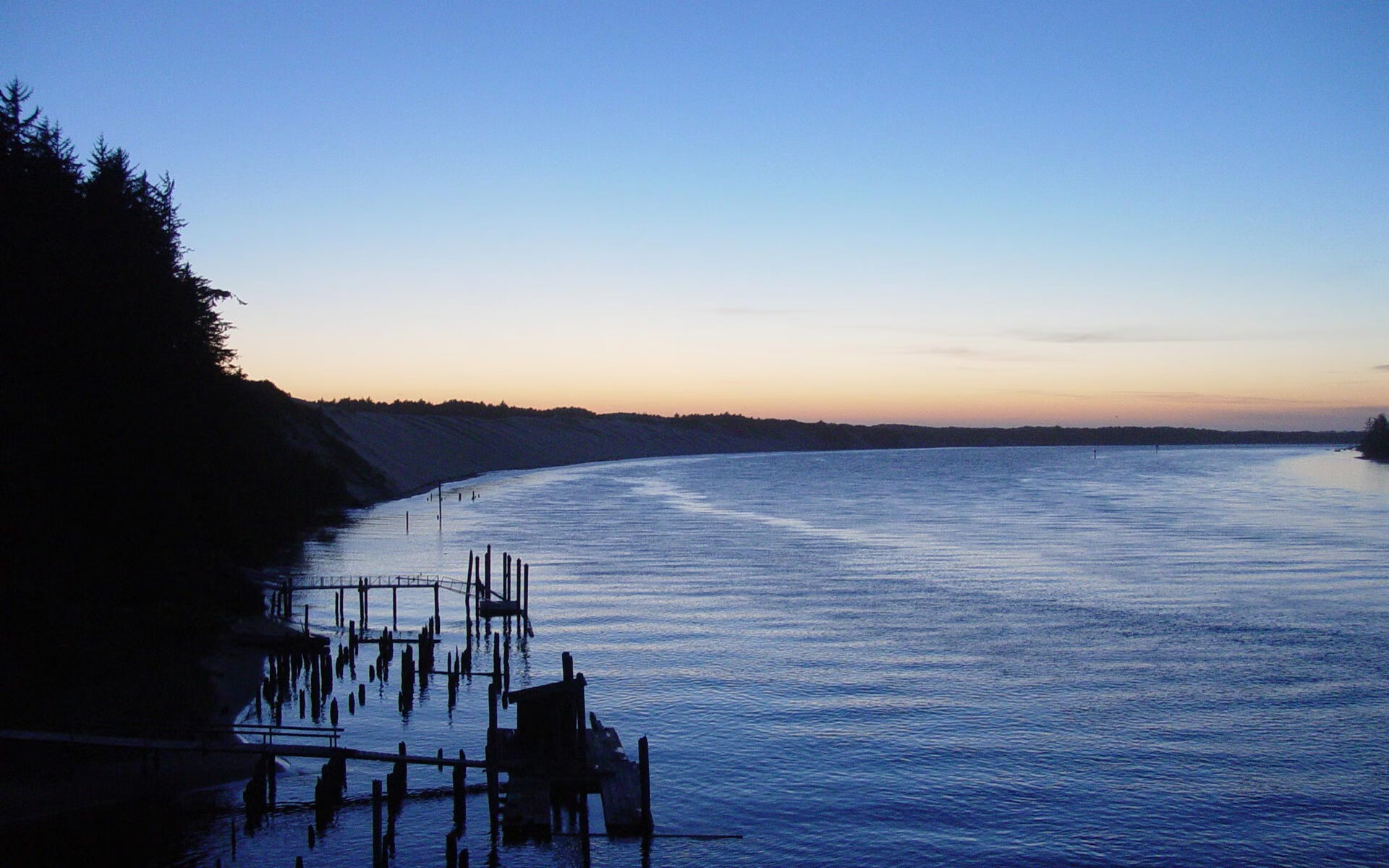 独行侠防守端轮换及时限制对手关键得分,独行侠打法