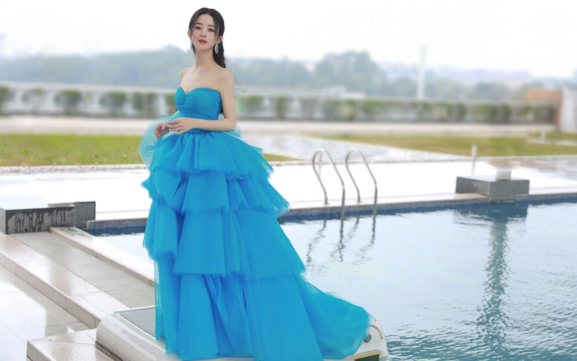 霍勒迪称团队协作是击败强队的保障，霍勒迪最佳阵容