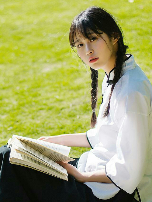 霍勒迪称团队协作是击败强队的保障，霍勒迪最佳阵容